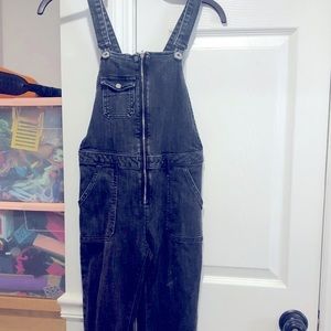 Girls Zara black jean overalls size 10